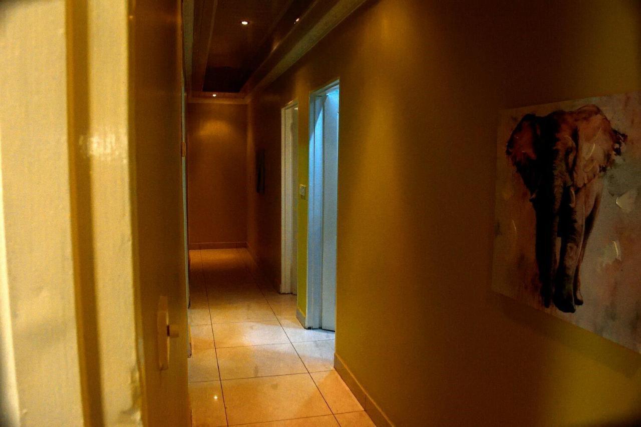 Mathlyn Guesthouse ハボローネ エクステリア 写真