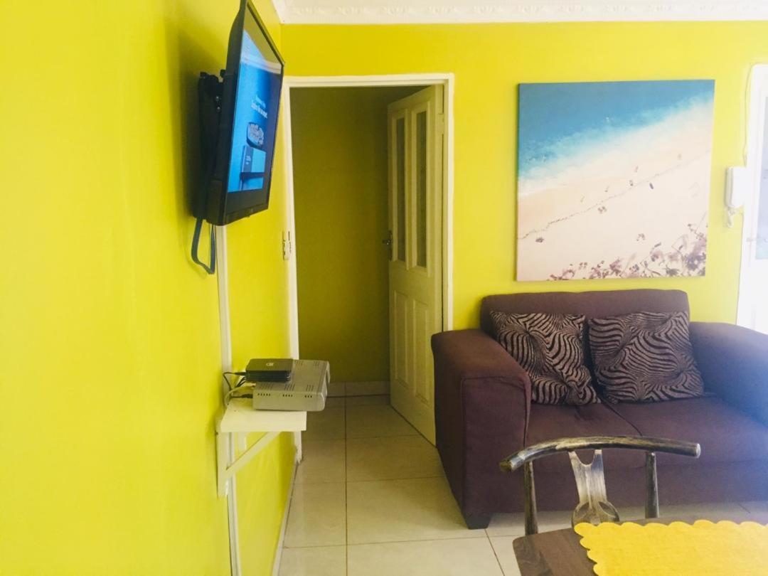 Mathlyn Guesthouse ハボローネ エクステリア 写真