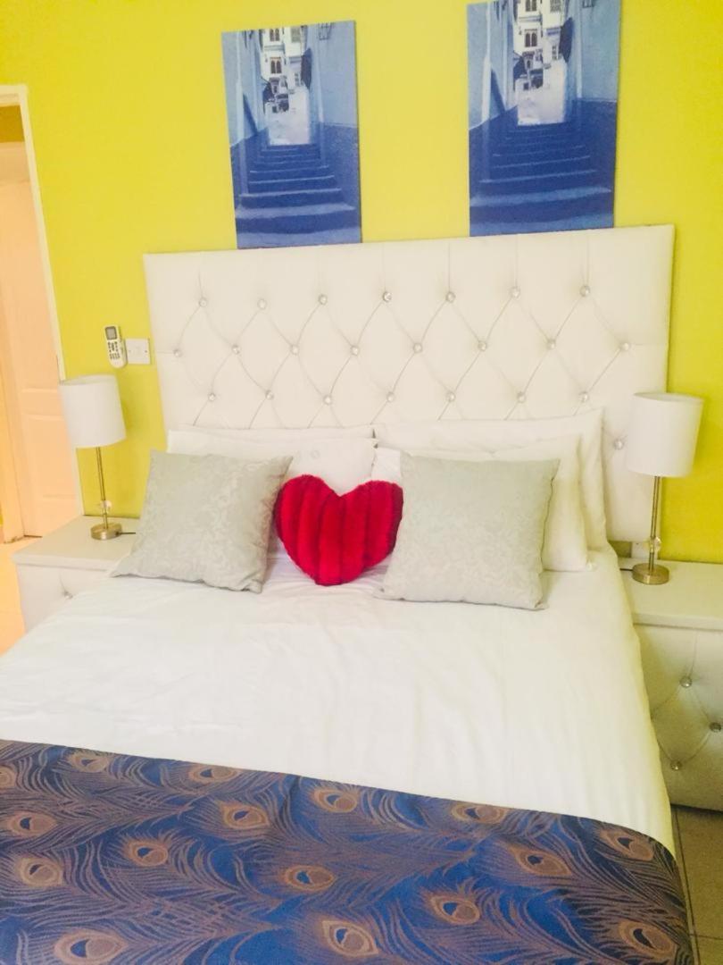 Mathlyn Guesthouse ハボローネ エクステリア 写真