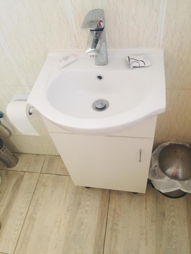 Mathlyn Guesthouse ハボローネ エクステリア 写真